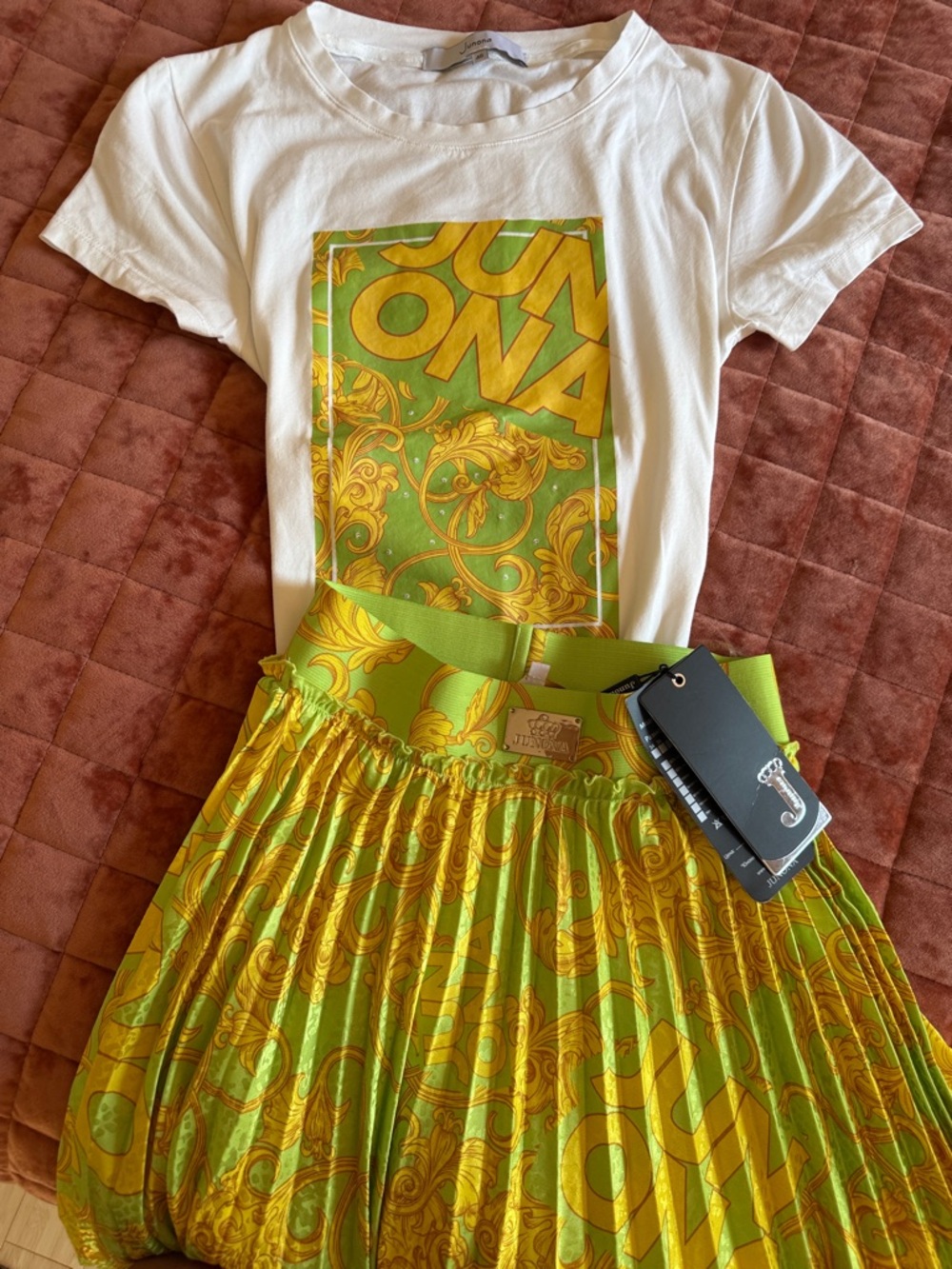 Liu Jun ona Jo Green and Yellow A-Line Skirt